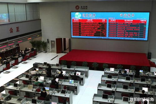 A股迎两大真利好与一假利空，计算机软硬件零售板块或成调整避风港